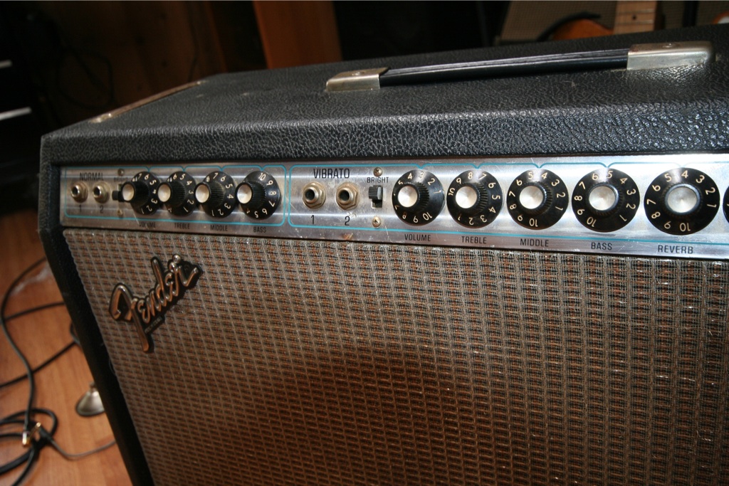Fender blues jr serial number lookup